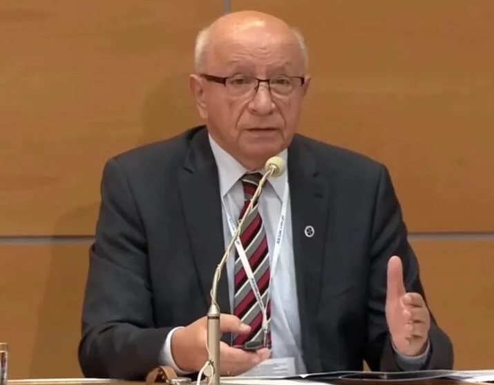 Potrzebna jest pozytywna edukacja zdrowotna w szkołach, zgodna z wiedzą medyczną i wartościami, zamiast w tej chwili lansowanej edukacji antyzdrowotnej