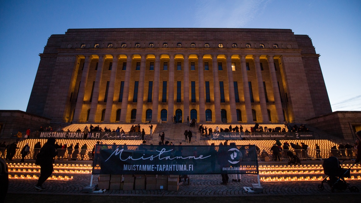8,645 candles lit on the steps of the Finnish Parliament to commemorate children killed by abortion
